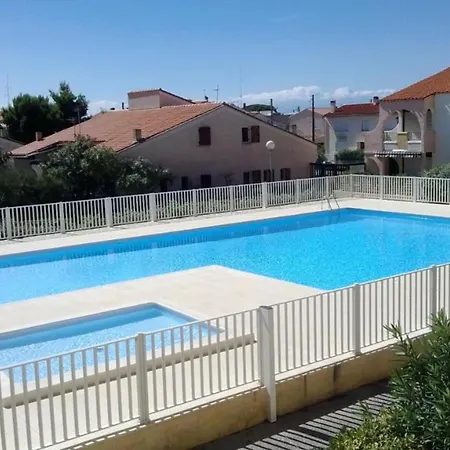 Dom wakacyjny Beautiful House For 5 With Swimming Pool Le Barcarès