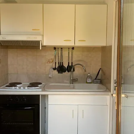 Beautiful House For 5 With Swimming Pool Tatil Evi