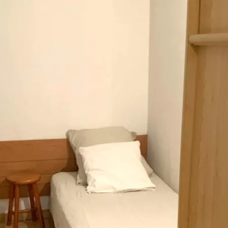 Casa vacanze Beautiful House For 5 With Swimming Pool